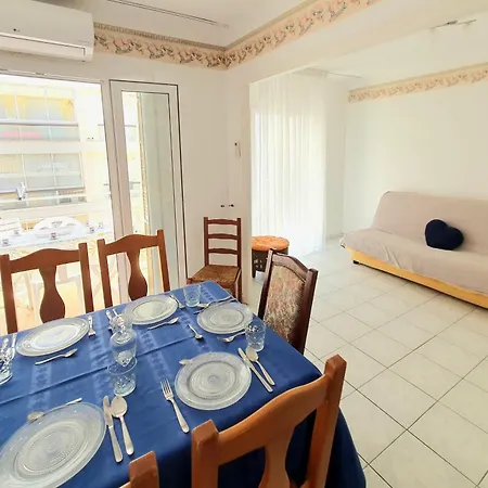 Appartement T3/t4 Spacieux Avec Terrasse *