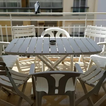 T3/t4 Spacieux Avec Terrasse * Juan-les-Pins