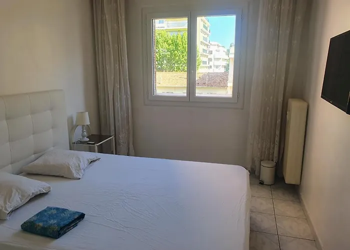 Appartement T3/t4 Spacieux Avec Terrasse