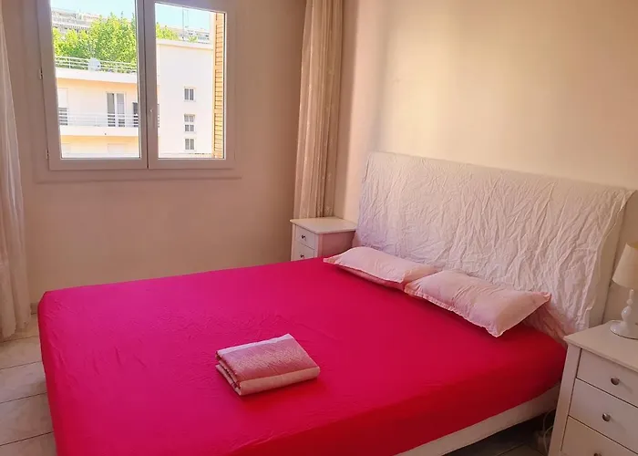 T3/t4 Spacieux Avec Terrasse