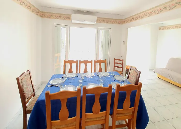 T3/t4 Spacieux Avec Terrasse Appartement *