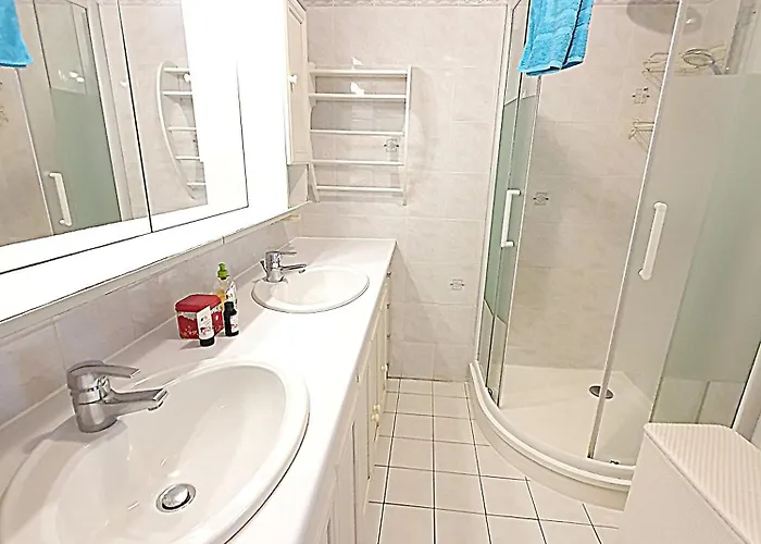 T3/t4 Spacieux Avec Terrasse Juan-les-Pins