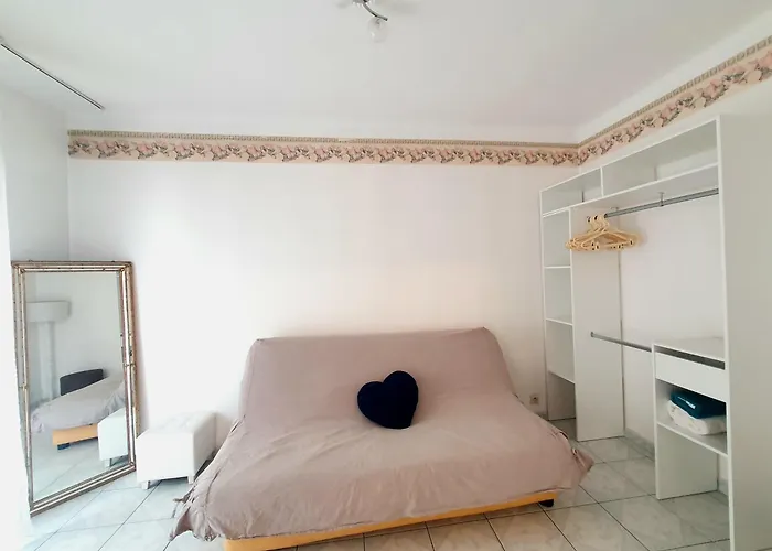 T3/t4 Spacieux Avec Terrasse